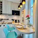 611, Seepark